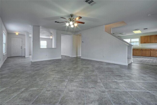 Photo - 302 Sunny Brook Dr