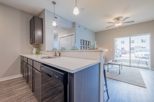 Photo - White Oak Apartments