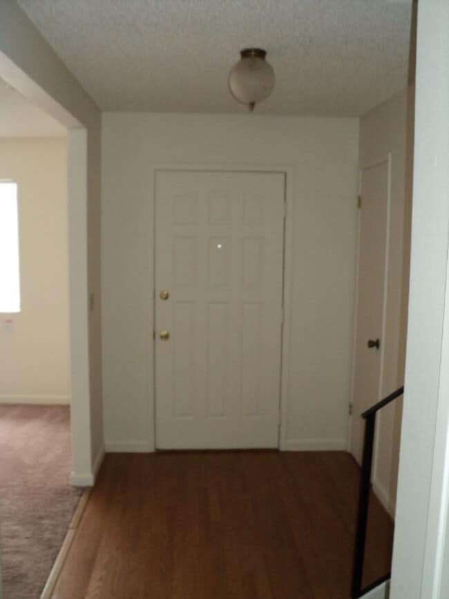 Photo - 812 Cackling Dr
