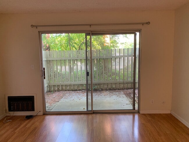 Photo - 1305 Boulevard Way Unit 105