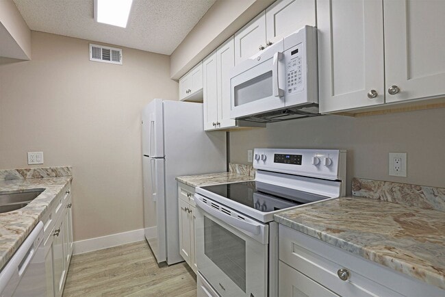Photo - $250 OFF SECOND MONTH RENT AVAILABLE NOW Unit 5307 Summerlin Rd #714 Fort Myers, FL 33919