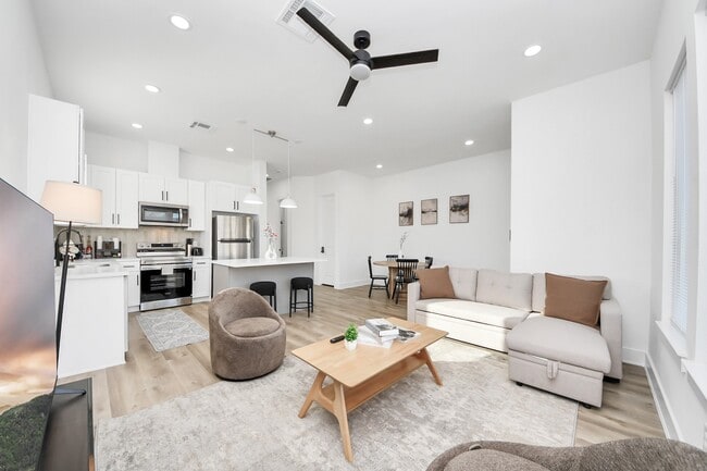 Building Photo - 3909 Maggie St