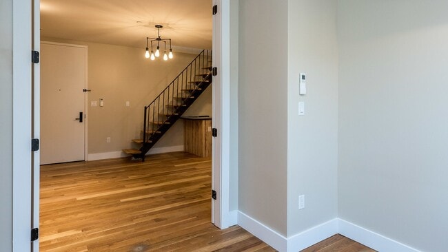 595 Myrtle Ave Unit 4a