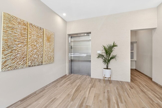 Photo - 6810 Polk St Unit 304