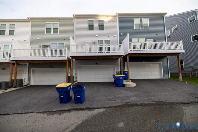 Photo - 6932 Leire Ln