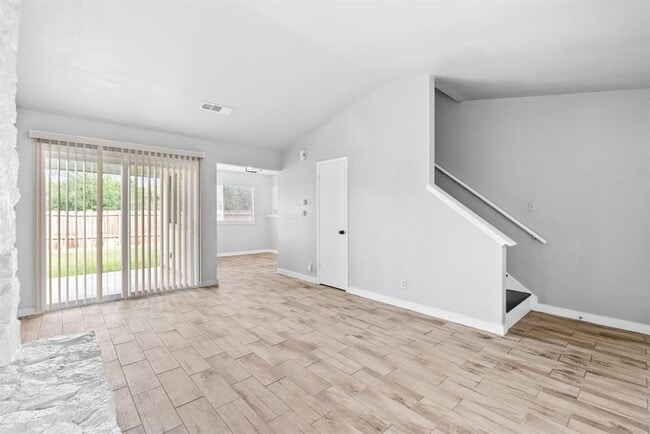 Photo - 7505 St Amant Pl