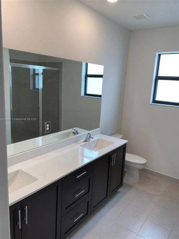 Photo - 2831 SW 16th Terrace
