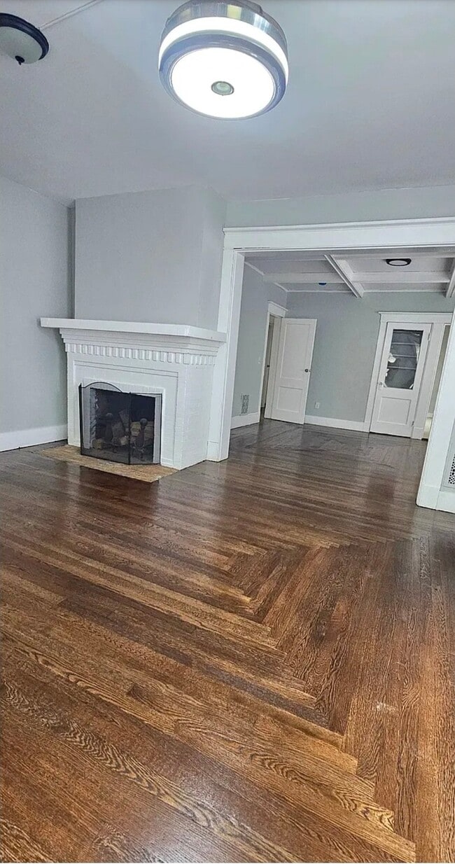 Photo - 381 Norton St Unit 2