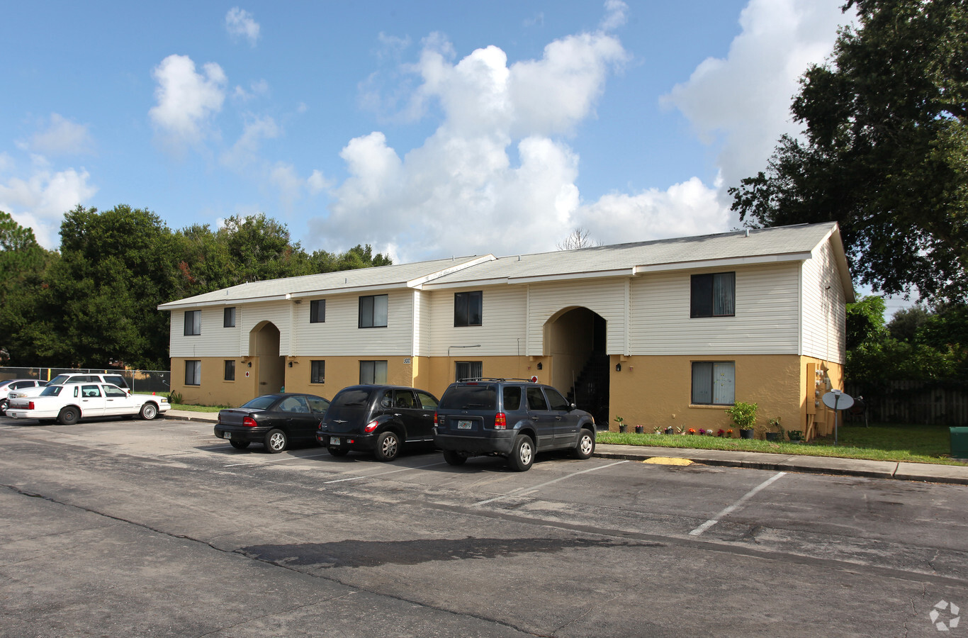 Harbour Court - Harbour Court Apartments