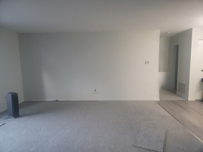 Photo - 5 Thayer Pond Dr Unidad 6