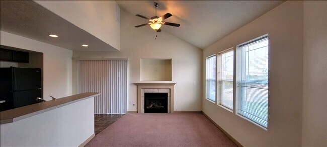1014 S Olympia Pl Unit C