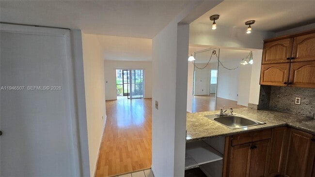 Photo - 871 NE 207th Ln Unit 103-15