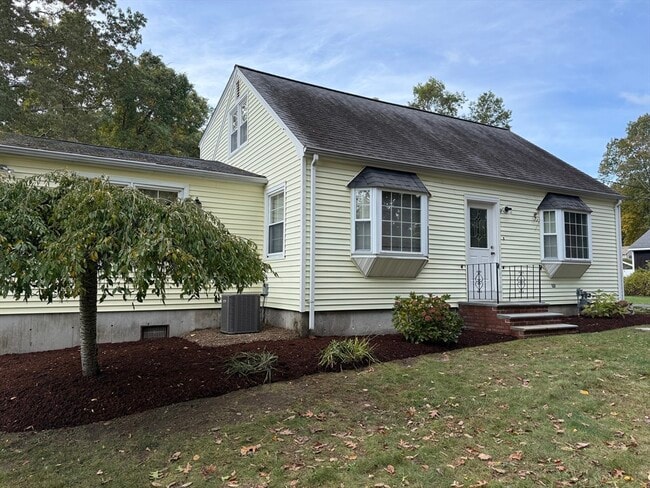 Photo - 197 Forest St