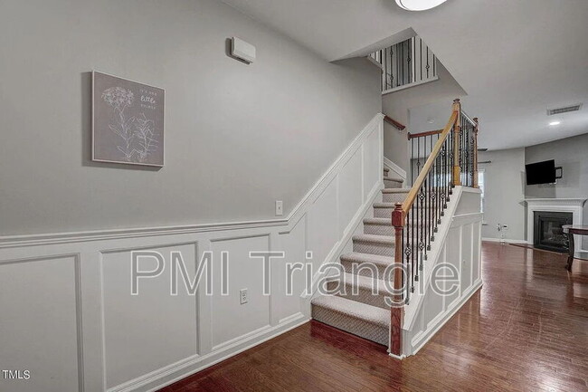 Photo - 239 Lynchwick Ln