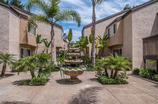 2 bedroom, 2 bath top floor condo in La Jolla - 2 bedroom, 2 bath top floor condo in La Jolla