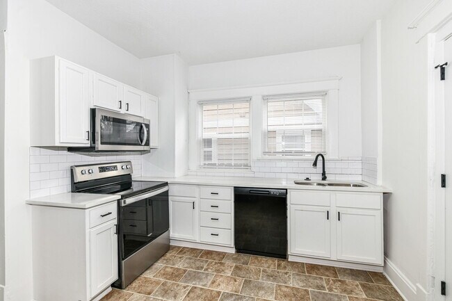 Photo - 3111 N Capitol Ave