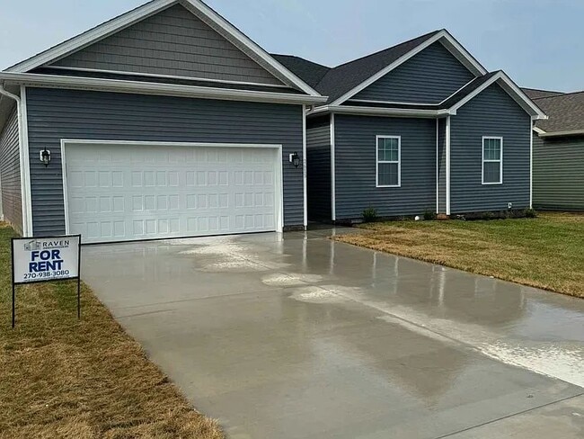 Photo - 2613 Cedrus Ave