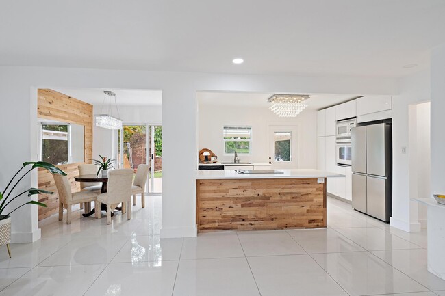 Photo - 4030 Gem Lake Dr