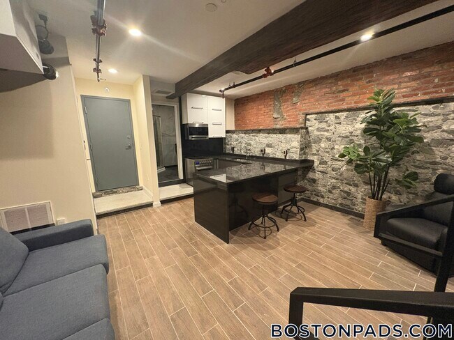 Photo - 1028 Commonwealth Ave Unit 104