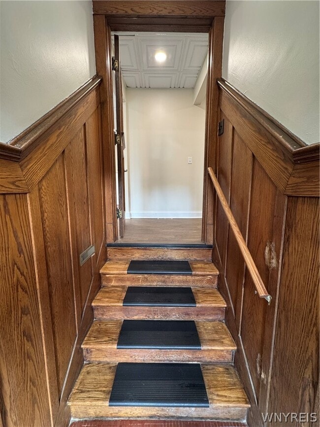 Photo - 2 Agassiz Cir