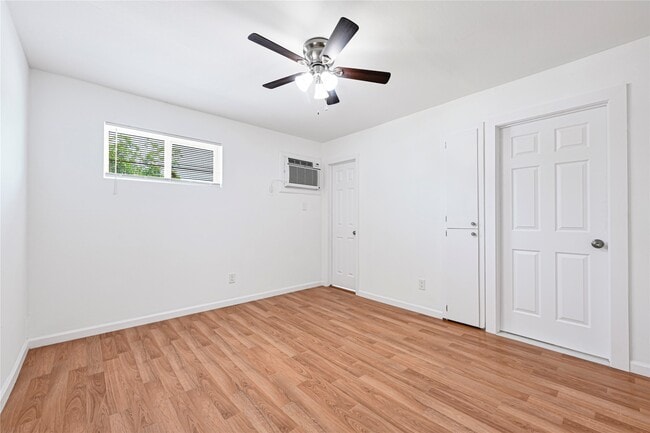 Photo - 5718 Eskridge St Unit True