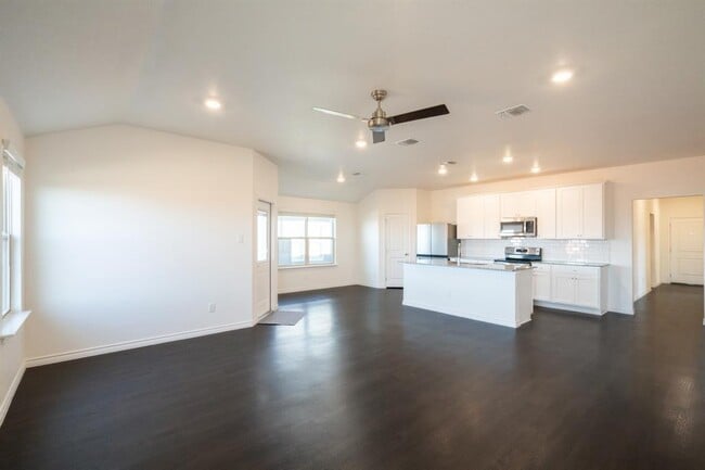 Photo - 608 Double Vision Rd