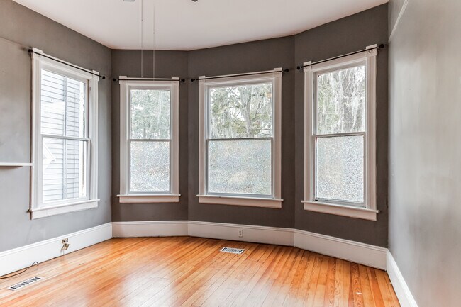 Photo - 2114 Lincoln St