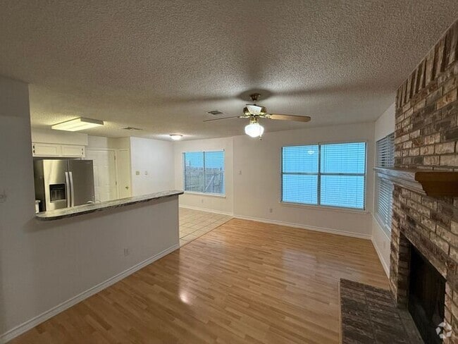 Building Photo - 12905 Humphrey Dr Rental