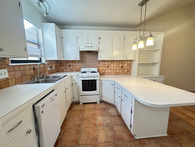 Photo - 2882 Mackey Ln