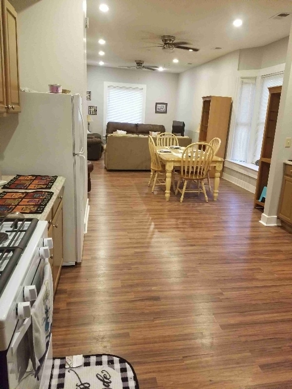 Photo - 3311 E 19th St