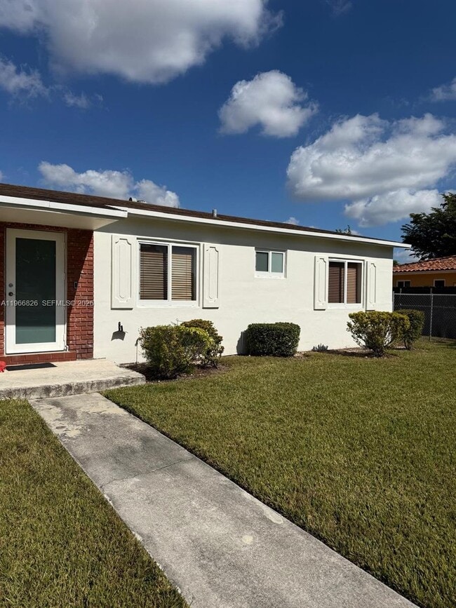 Photo - 9501 SW 62nd St