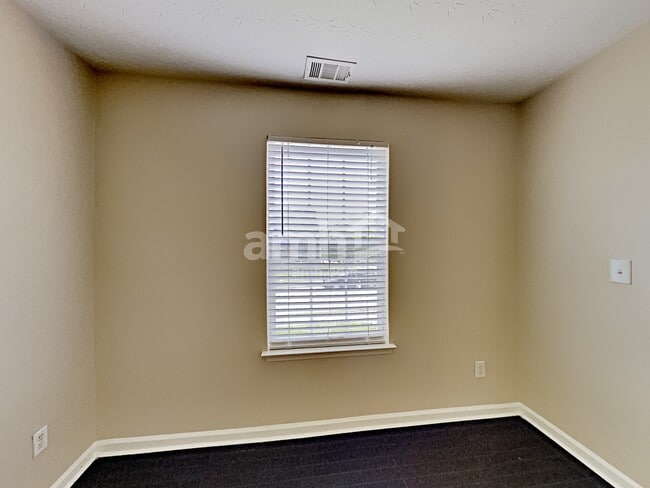 Photo - 485 Townsend Bnd