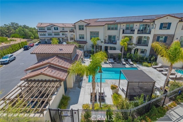 209 Niebla Ln