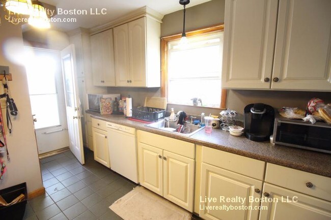 Photo - 97 Oakland St