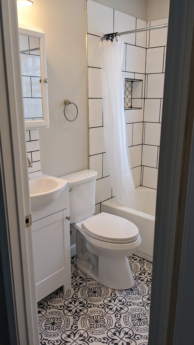 Photo - 276 Franklin Rd