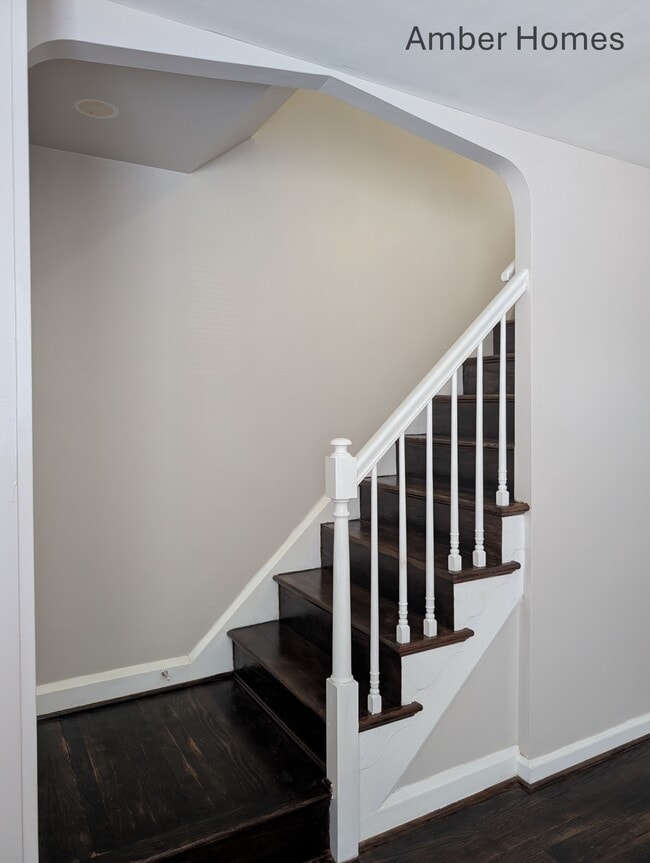 Photo - 1505 Becklow Ave