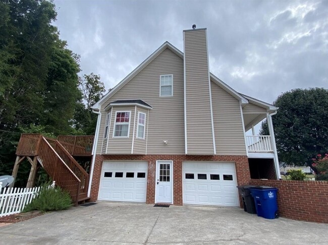 Photo - 2837 Bridgeport Dr