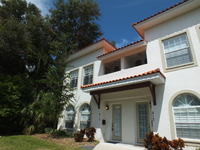 Photo - 616 2nd St N