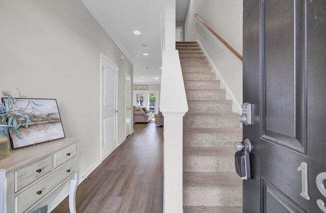 Photo - 3 Bedroom 2.5 Bath Townhouse in Lakeview Commons - Goose Creek