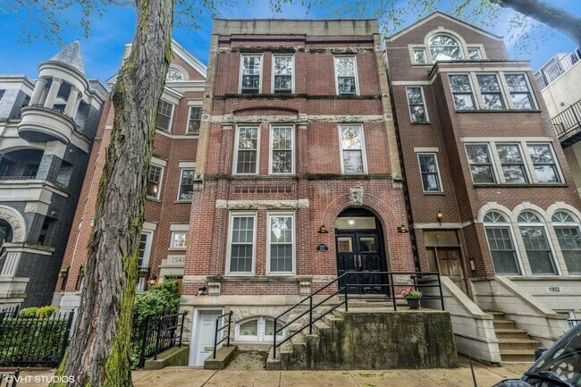 Building Photo - 1950 N Hudson Ave Rental