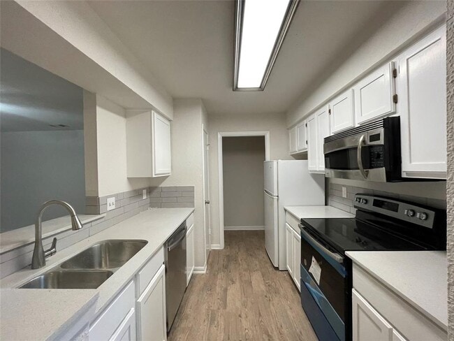 Photo - 8806 Schick Rd