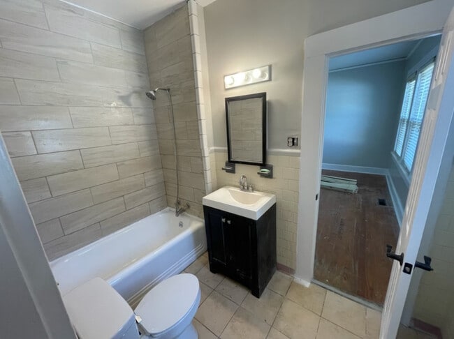 Photo - 506 6th Ave N