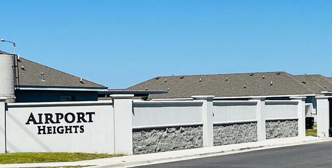 Photo - "Spacious 3-Bedroom Haven with Elegant Granite Touches in Weslaco!" Unit 2
