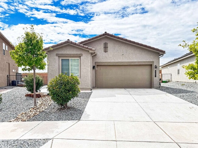 Building Photo - New 4 BR Home in Great Neighborhood!