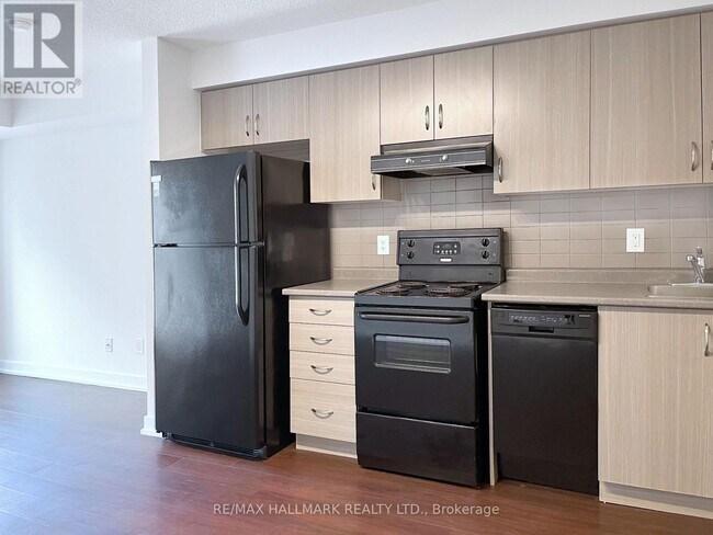 Photo - 132 Berkeley St Unit 1008