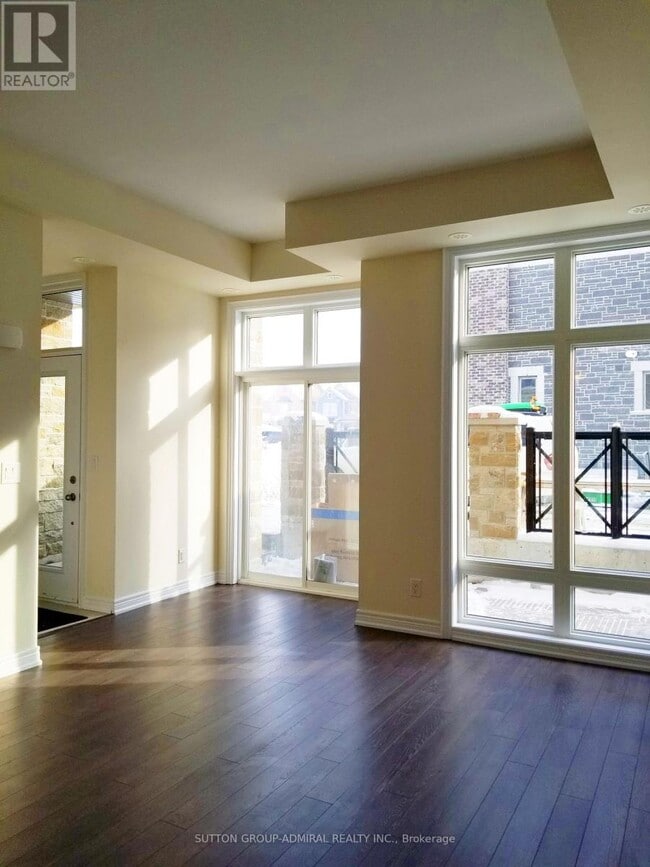 Photo - 30 Dunsheath Wy