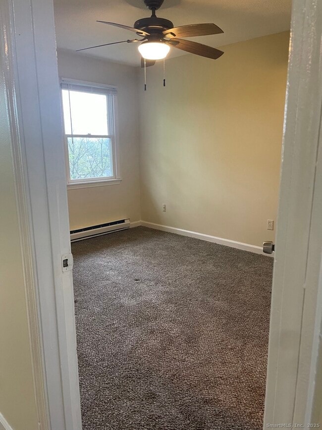 Photo - 68 W Main St