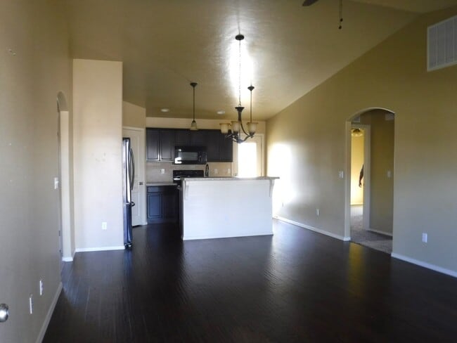 Photo - Beautiful 3bed, 2bath home located just of...