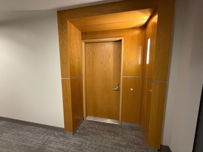 Photo - LUXURY 2 BEDROOM CONDO IN DOWNTOWN WALNUT ... Unidad 158