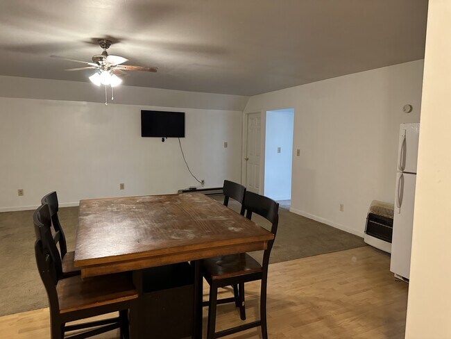 Photo - 6131 N 450 W